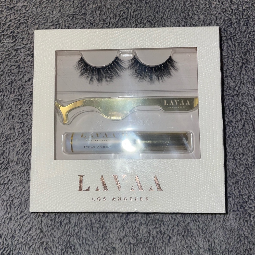 Lavaa mink lash kit